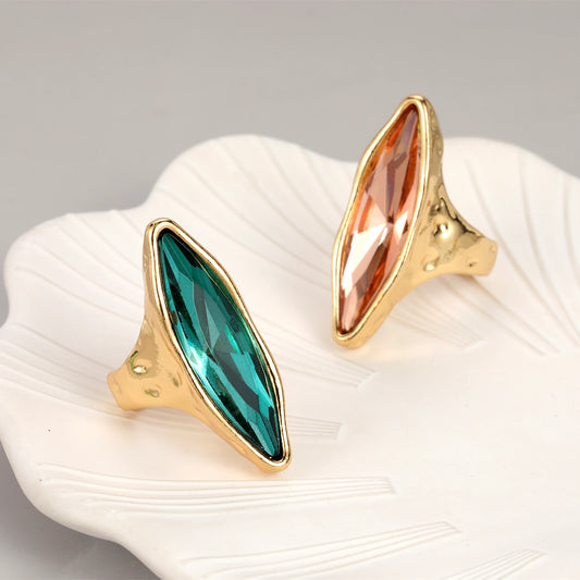 Wholesale Cute Design Jewelry for Women Horse Eye Crystal Finger Ring for Wedding Engagement Girlfriend