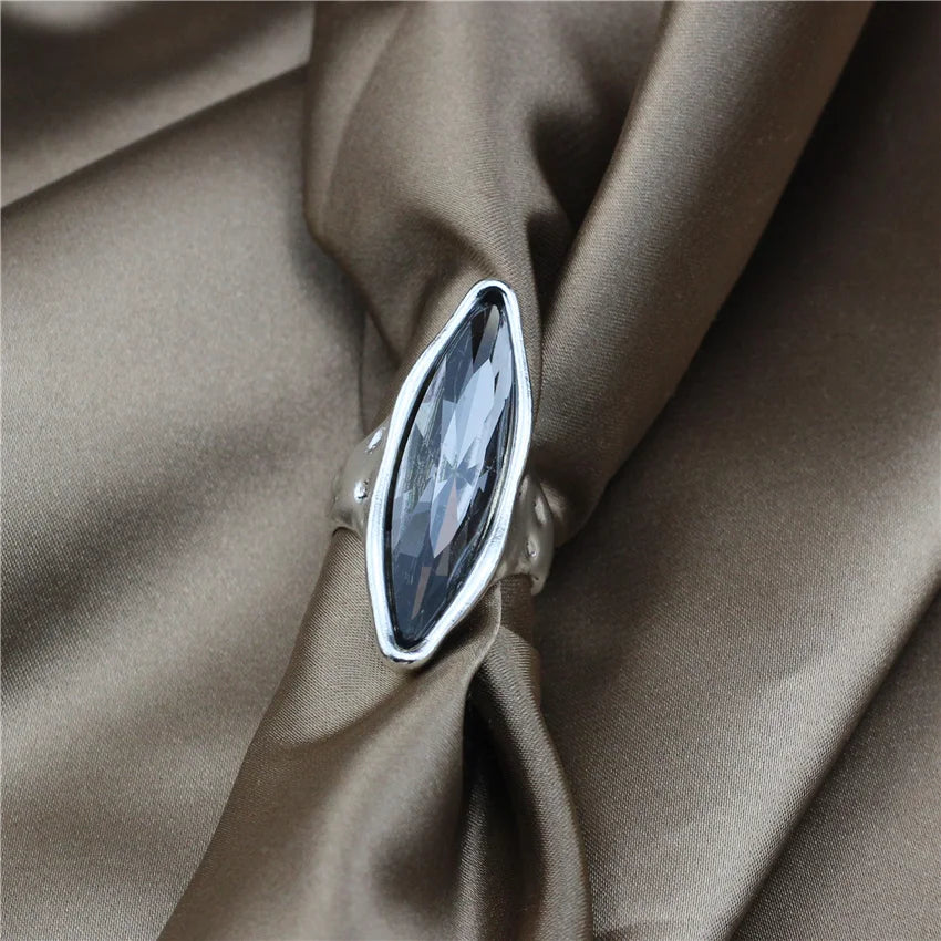 Wholesale Cute Design Jewelry for Women Horse Eye Crystal Finger Ring for Wedding Engagement Girlfriend