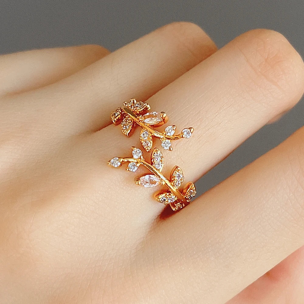 Fancy Leaf Design Adjustable Opening Rings for Women Sparkling Cubic Zirconia Olive Ring Party Daily Wear Fashion Jewelry