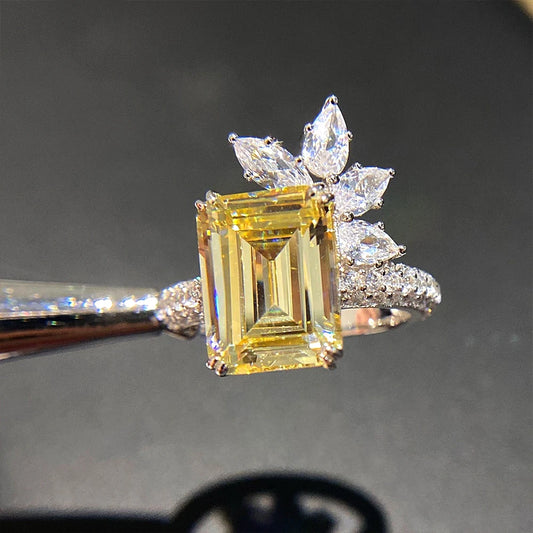 New Arrival Luxury Women Cubic Zirconia Rings Bling Geometric Square Yellow CZ Ring Wedding Party Aesthetic Lady Jewelry